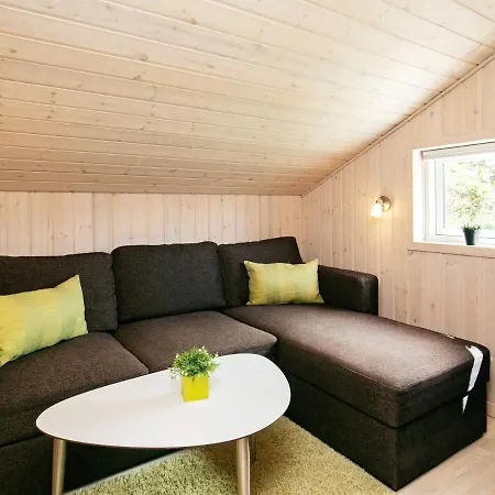 بيت للعطل 8 Person Holiday In Bl Vand *